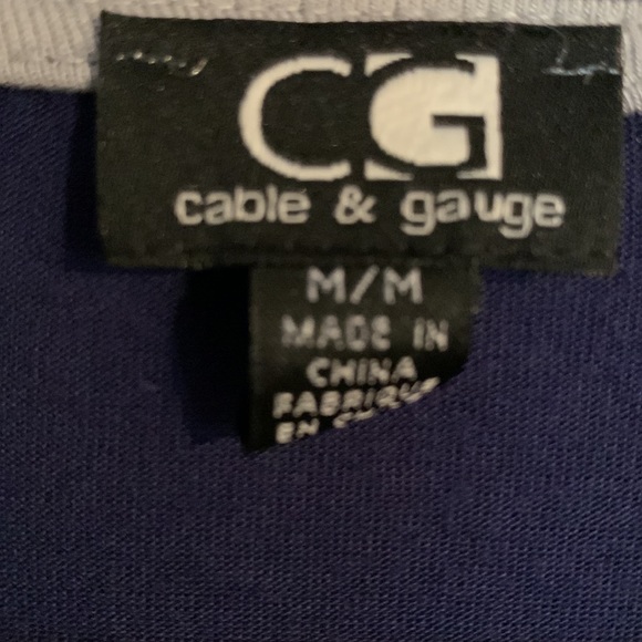 Cable and Gauge blue soft long sleeve top medium - Picture 2 of 8